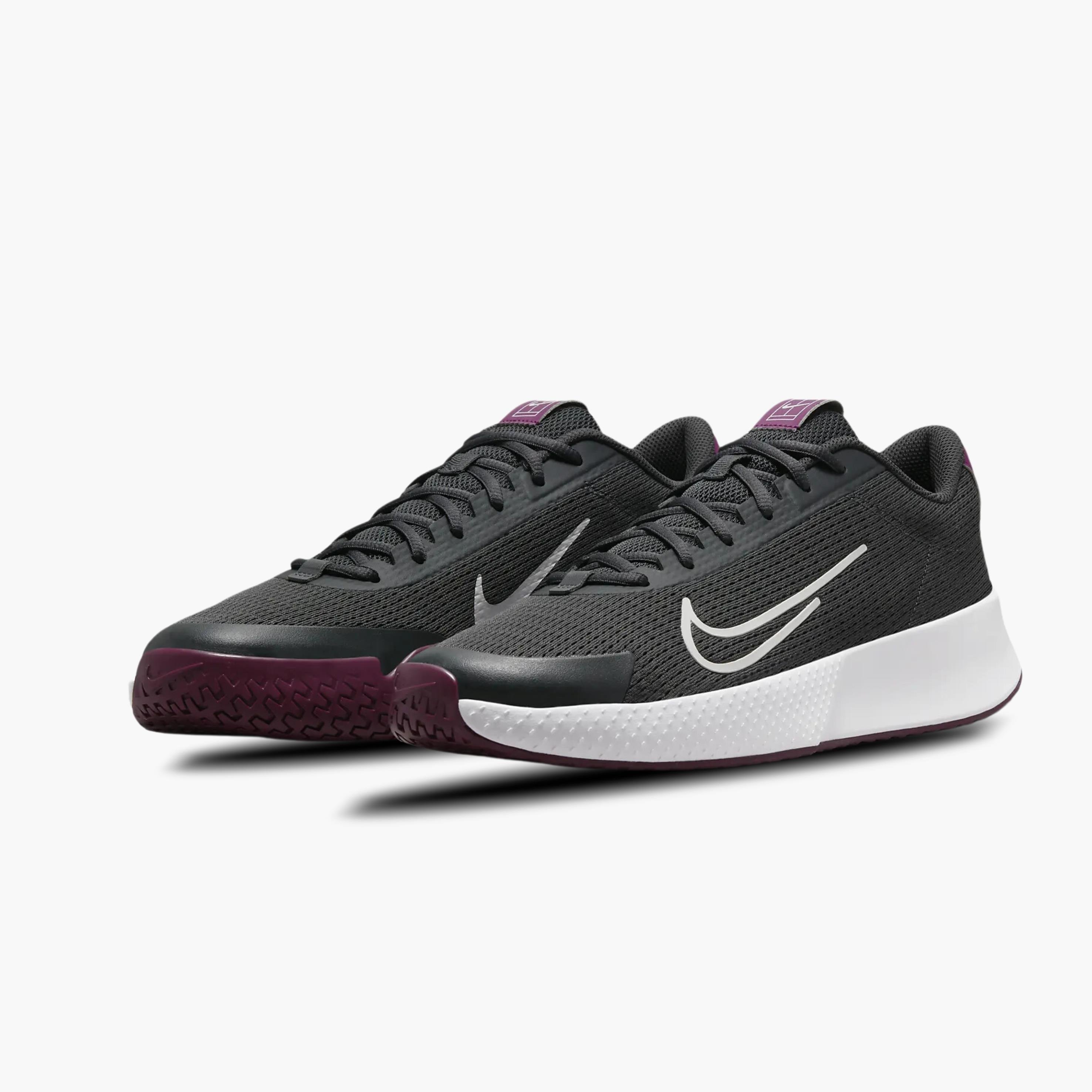 NikeCourt Vapor Lite 2 Sert Kort Tenis Ayakkabısı