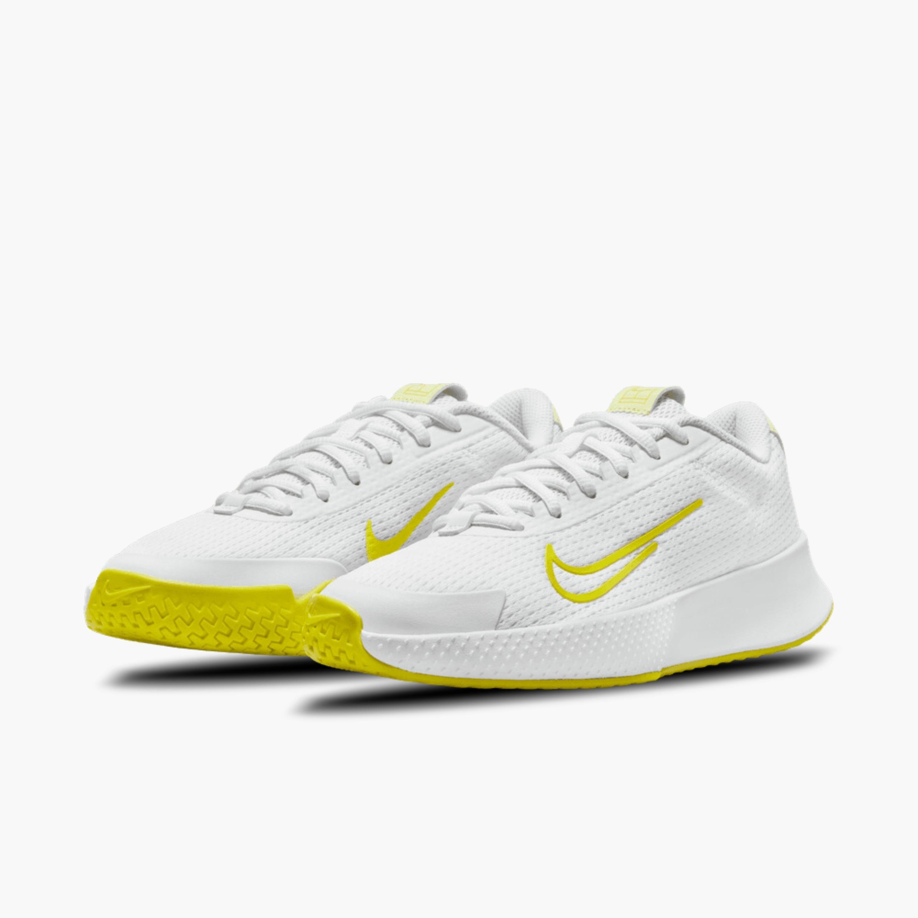 NikeCourt Vapor Lite 2 Sert Kort Tenis Ayakkabısı