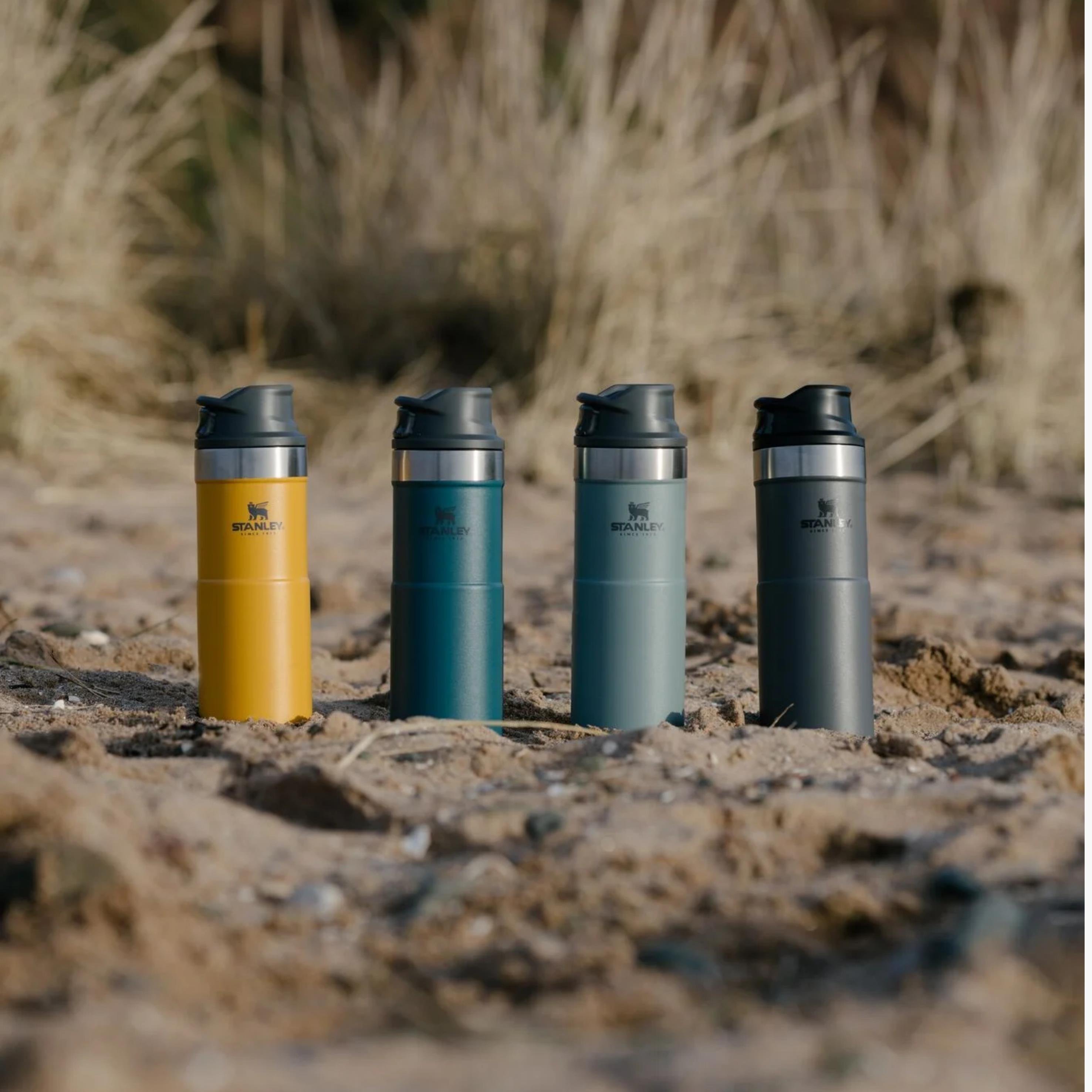 Stanley Klasik Trigger-Action Termos Bardak 0.35 Lt - Açık Mavi