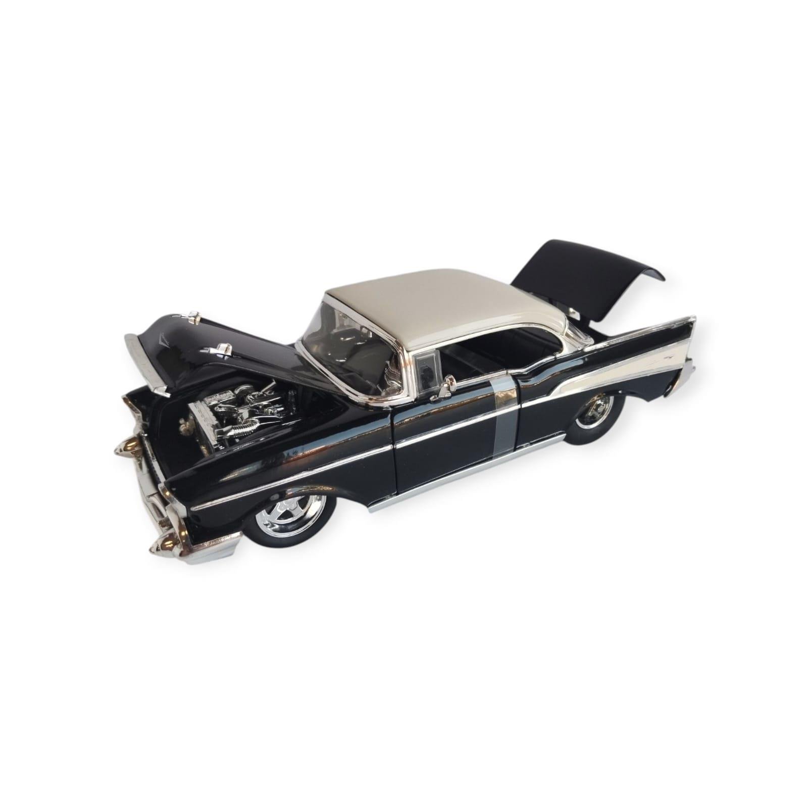 1957 Chevy Bel Air Die Cast Model Araç