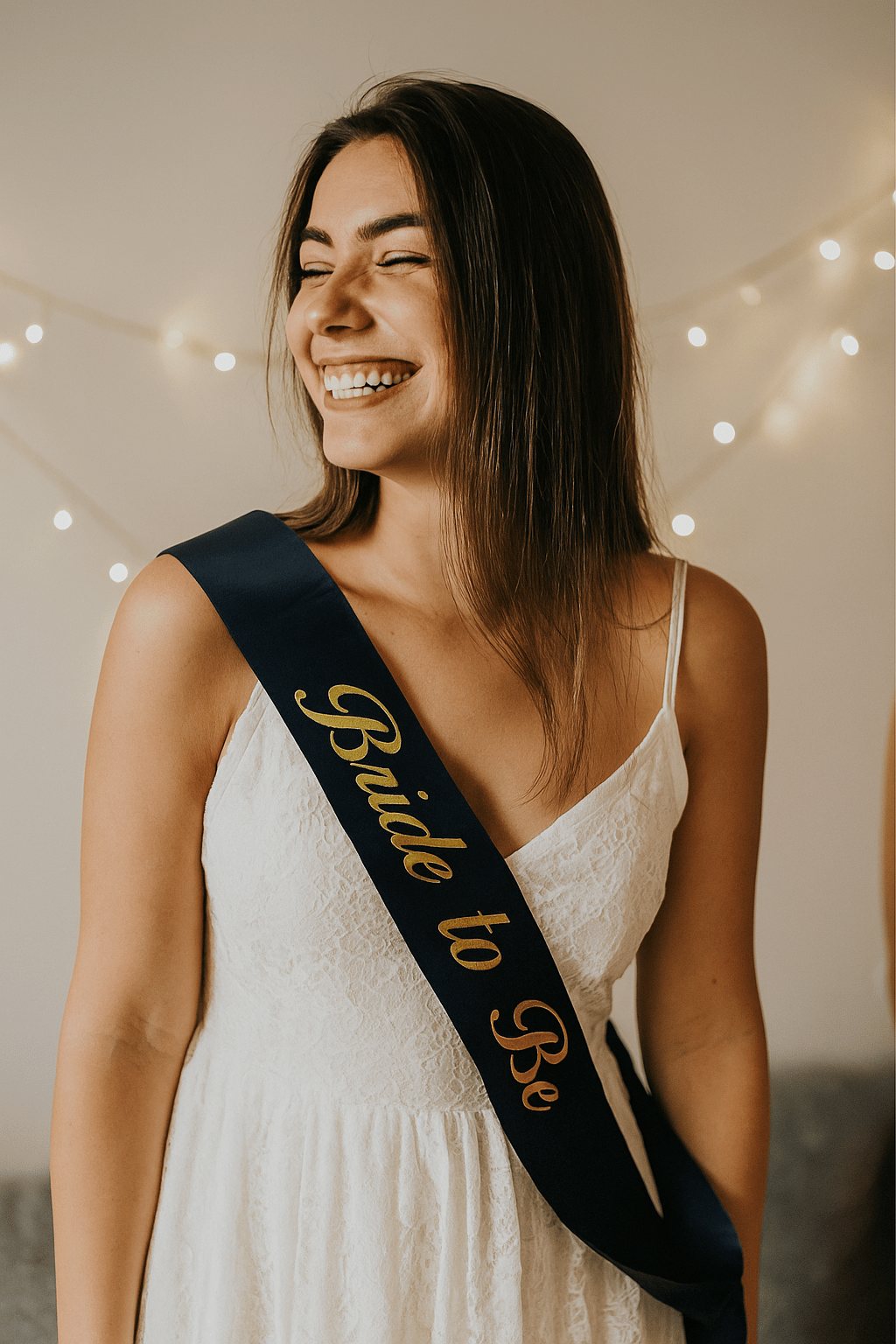 Bride To Be Bekarlığa Veda Kuşak Siyah saten Üstüne Yazı Gold-Altın Varaklı bekarlığa veda kuşağı