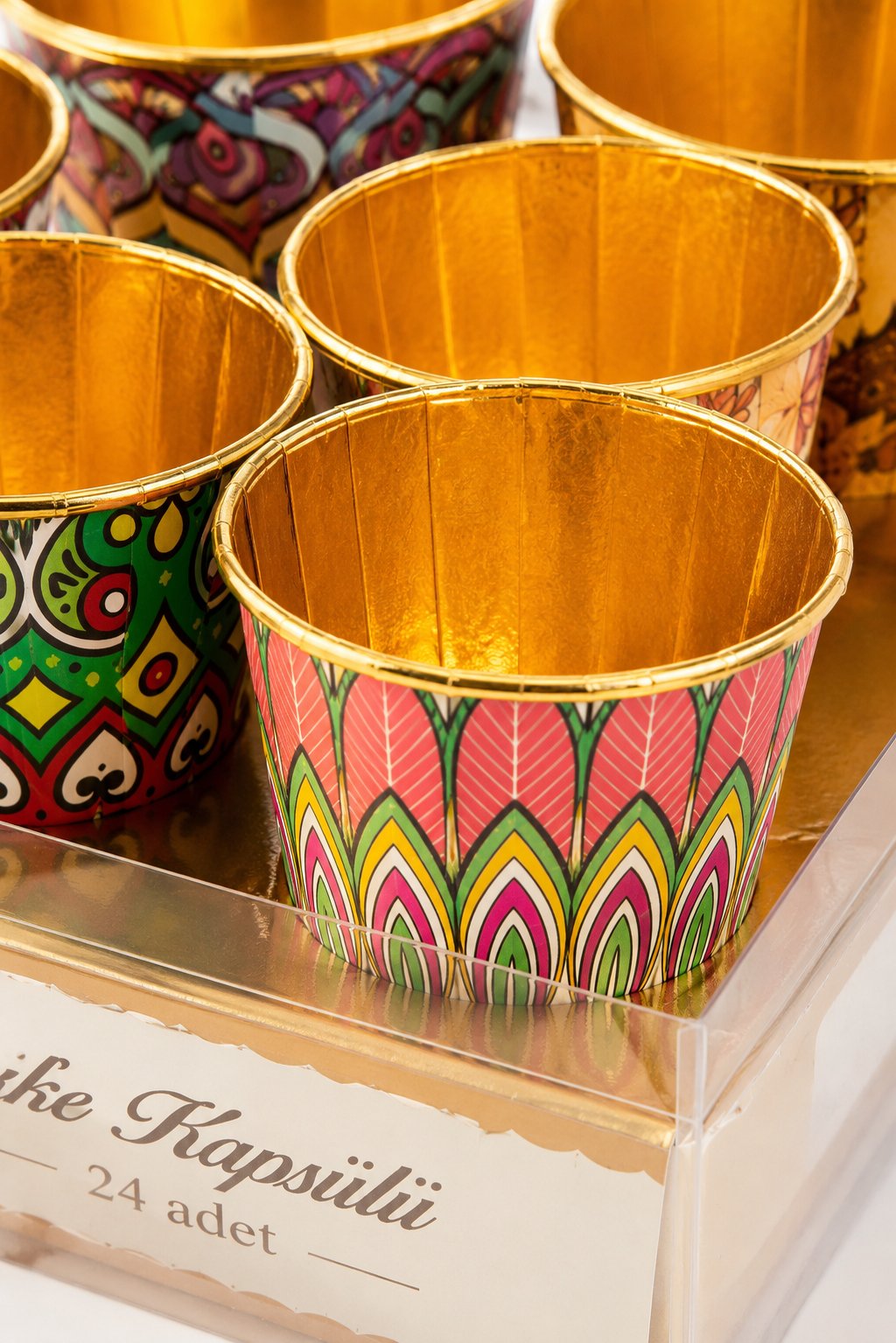 Cupcake Kapsülü 24'lü Mandala Densenli Gold Varaklı asetat kutulu