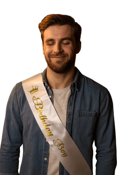 Doğum Günü Parti Kuşağı Birthday Boy yazılı Geniş beyaz saten üstüne Gold varakla yazılı erkek doğum günü aksesuarı      
