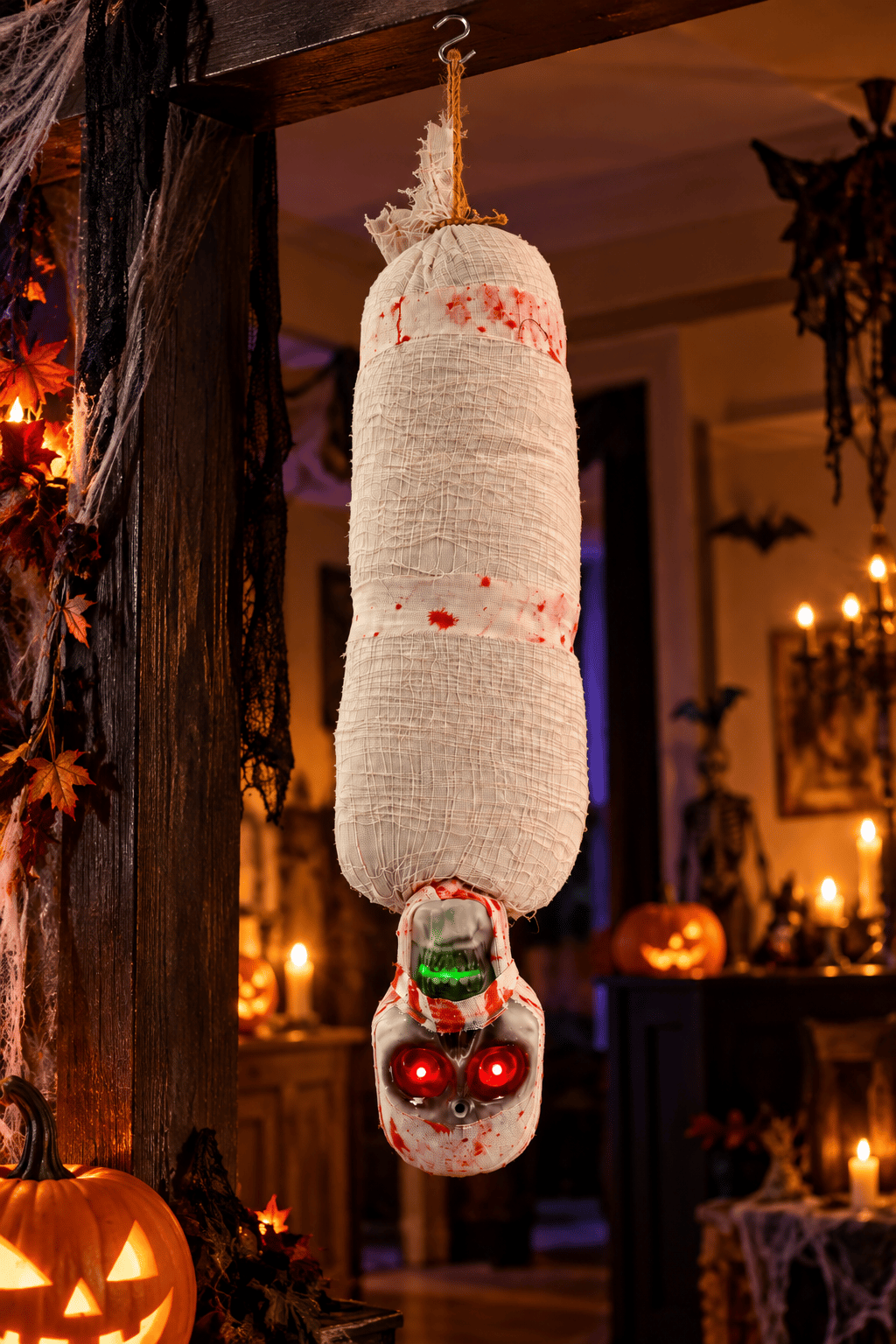 Halloween 100 Cm Sensörlü Işıklı Sesli Halloween Ters Asılı Mumya Kuru Kafa