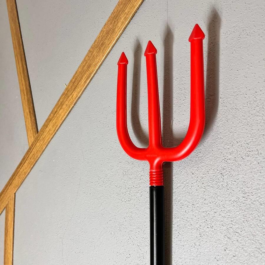 Halloween Cadılar Bayramı Geçmeli Çubuklu Şeytan Mızrağı 110 cm Korku Aksesuarı