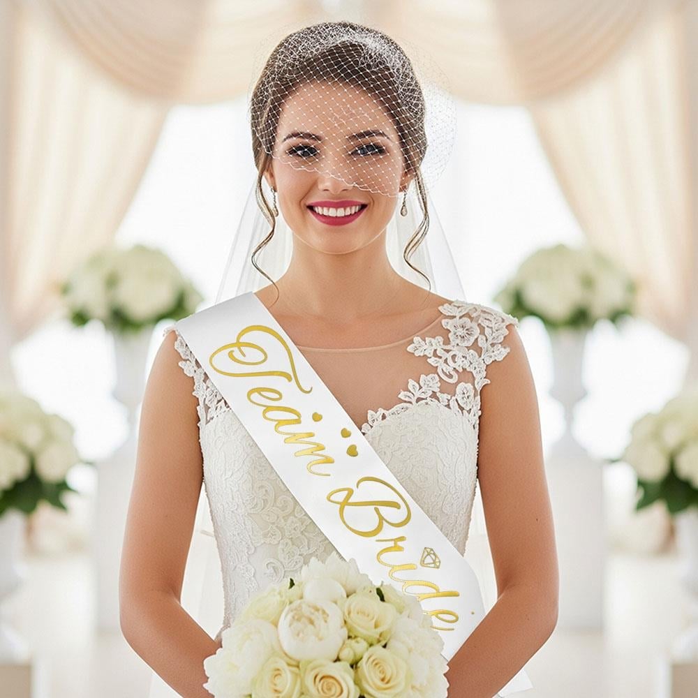Kuşak Team Bride Beyaz üstü gold varaklı lüks karton yazı