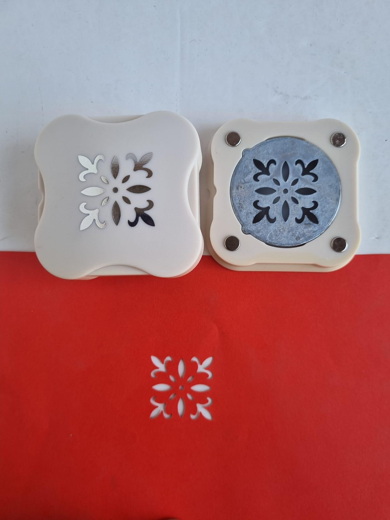 Mıknatıslı her yöne delebilen şekilli delgeç çiçek 4 cm kesen etkinlik punç