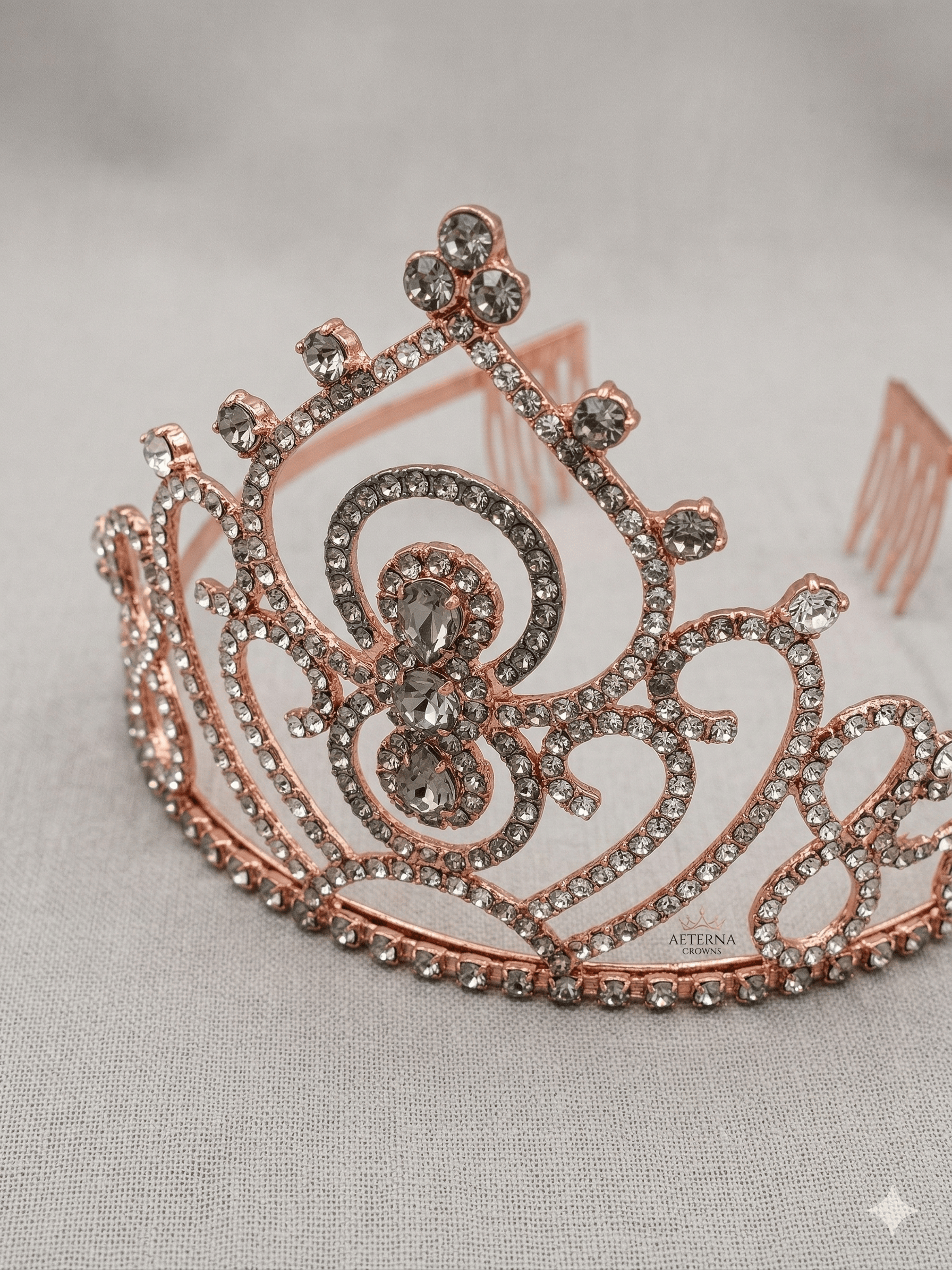 Taç Metal Taşlı Prenses İşlemeli Lüks Rose Gold üs