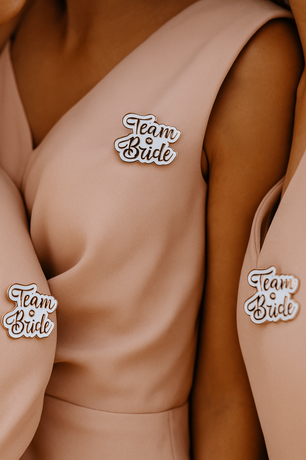 Team bride metal yaka rozeti-beyaz üstü rose gold bride tobe bekarlığa veda partisi nedime rozeti