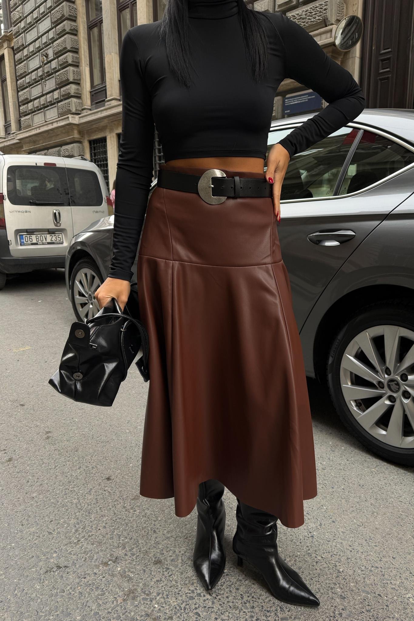 Belden Oturtmalı Deri Kloş Etek 4068 R4-E-K3