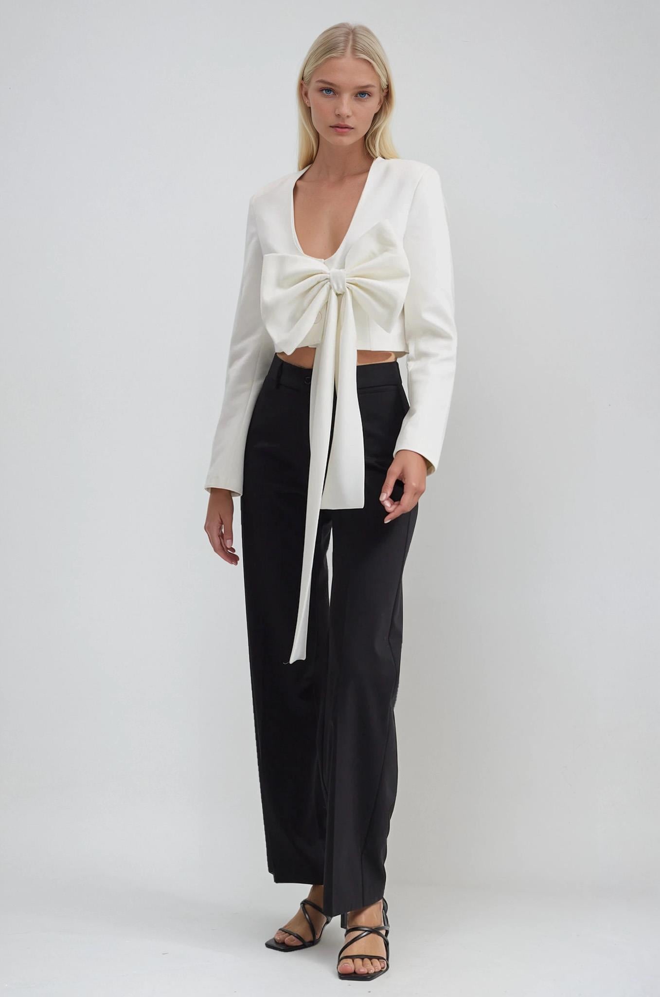 Büyük Fiyonk Detaylı Derin V Yaka Crop Blazer Ceket 6188
