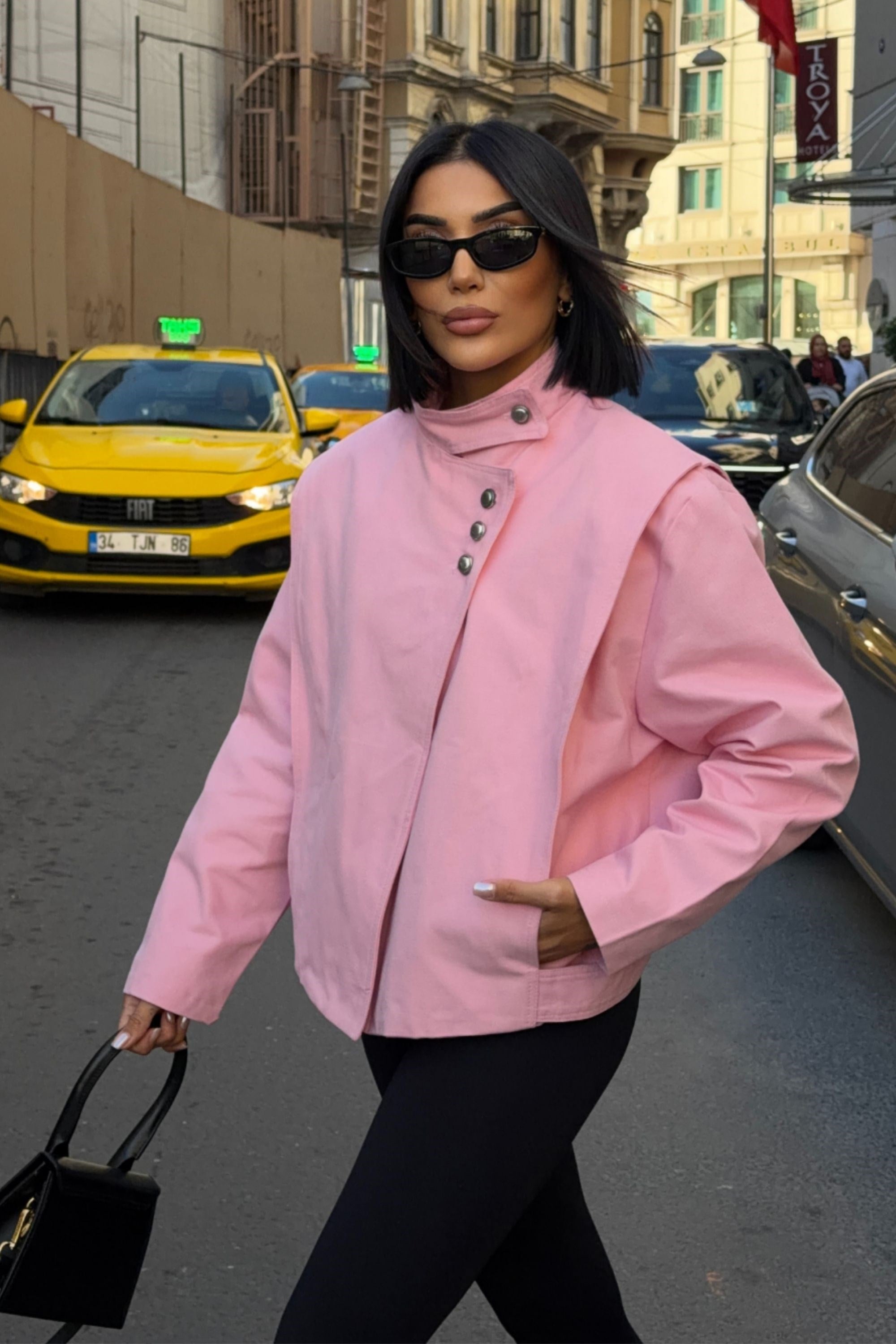 Dik Yaka Çıtçıtlı Oversize Kısa Ceket 6204