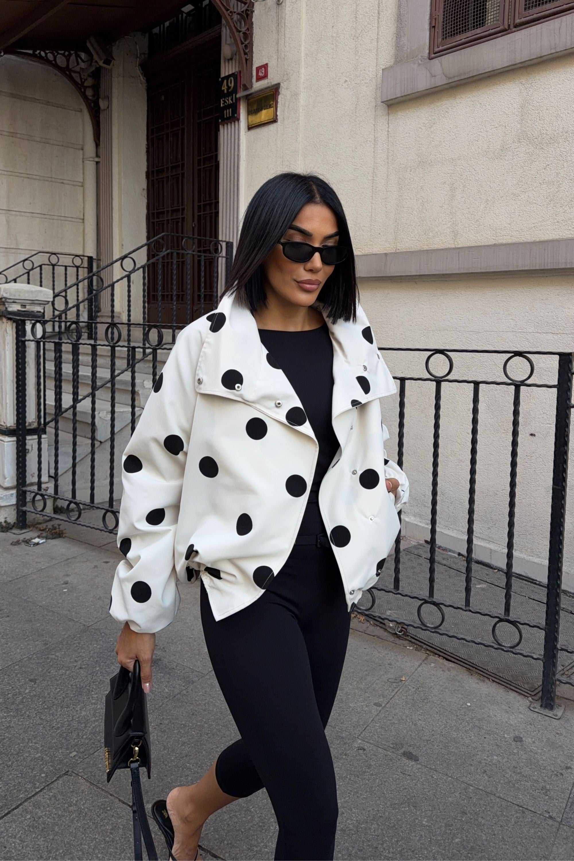 Puantiyeli Dik Yaka Oversize Kısa Ceket 6202