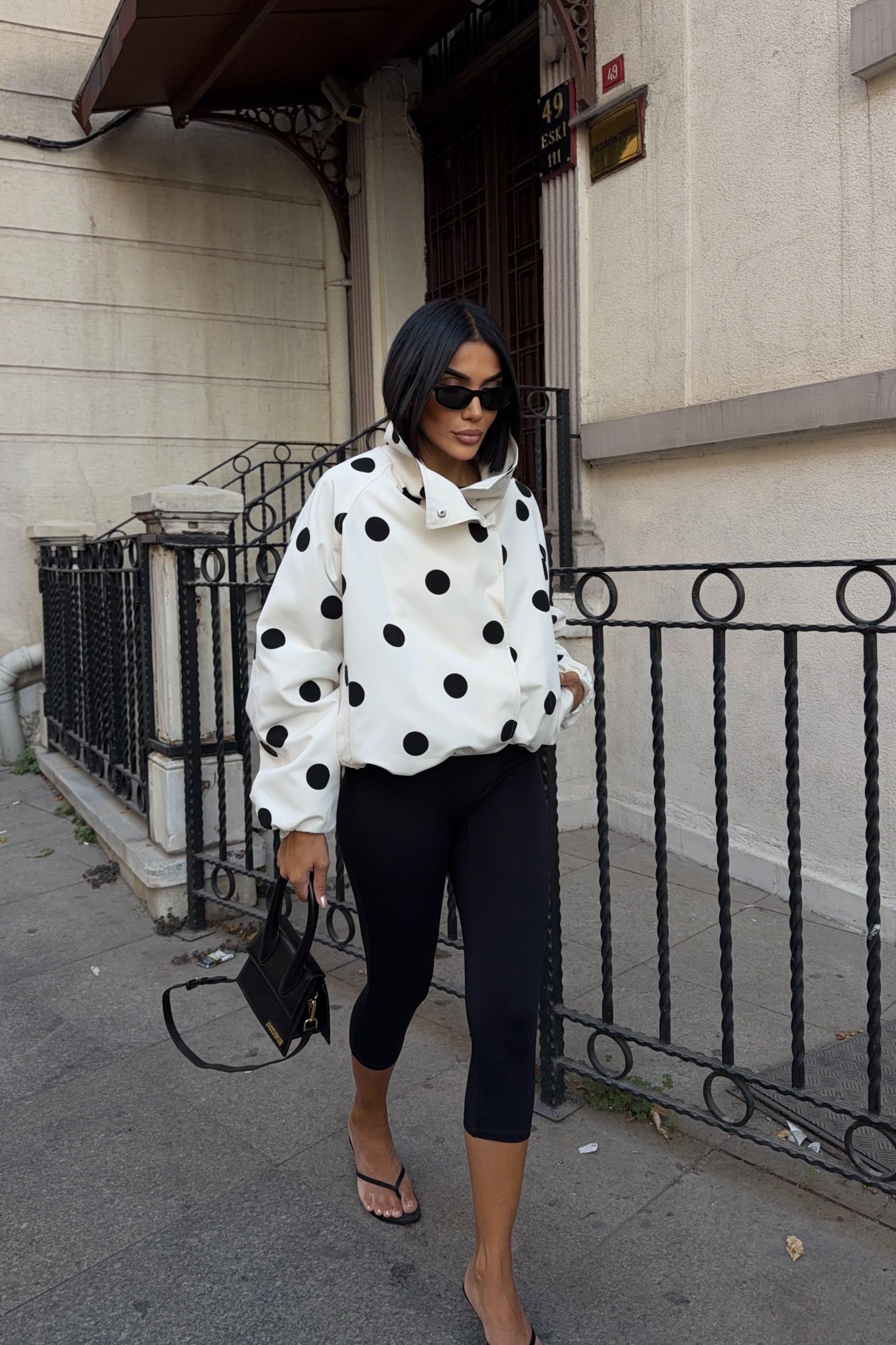 Puantiyeli Dik Yaka Oversize Kısa Ceket 6202