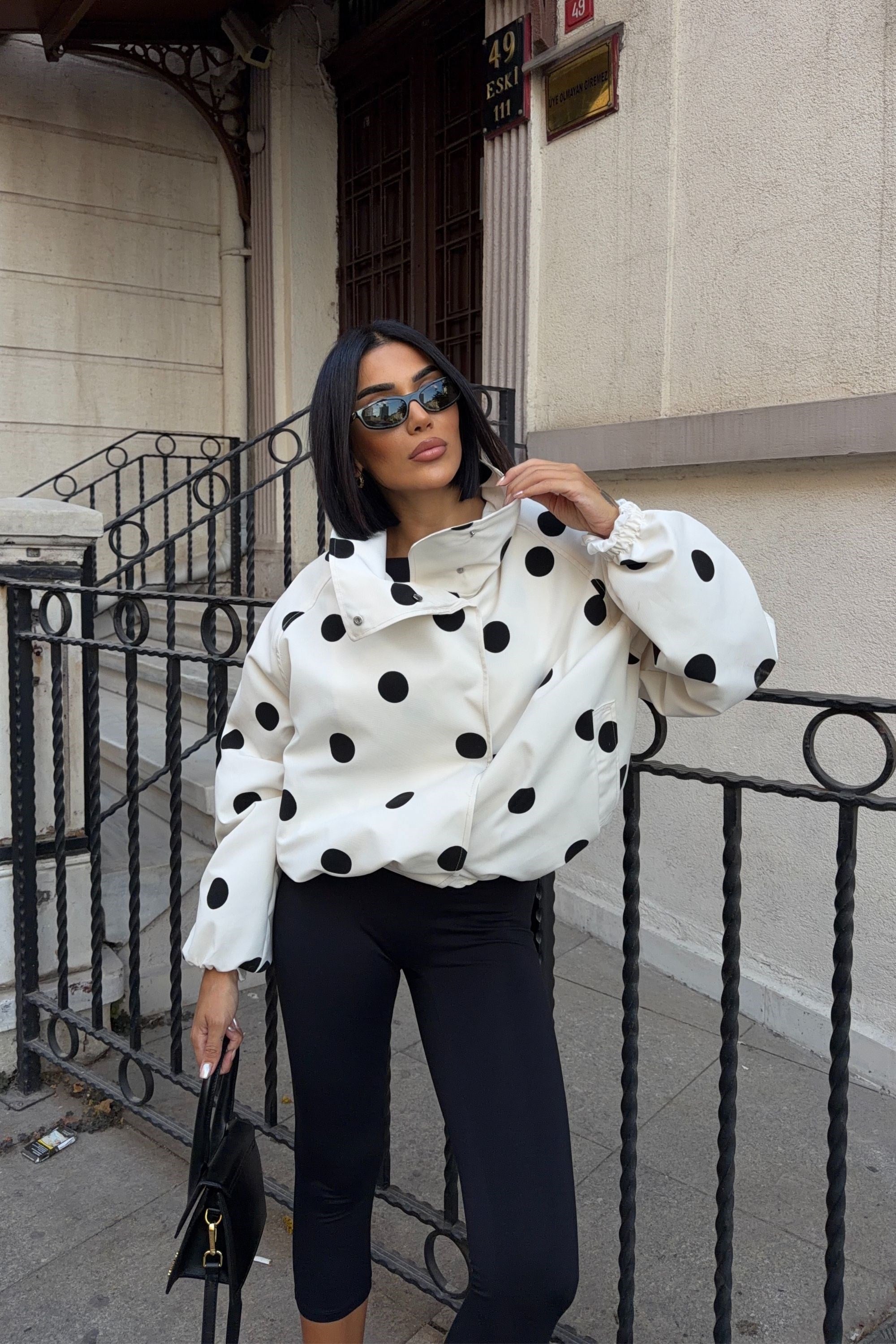 Puantiyeli Dik Yaka Oversize Kısa Ceket 6202