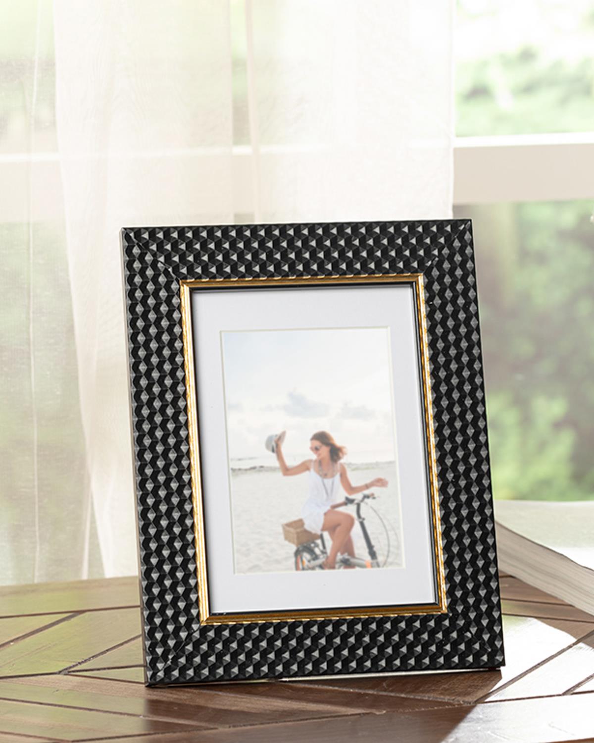 Adela Рамка 18.5*23.6*1.8 см Черен