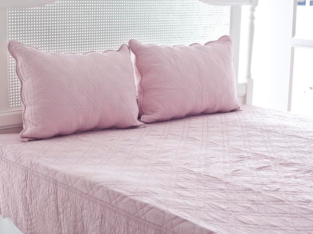 Alıssa ПОКРИВКА ЗА ЛЕГЛО К Двоен Country 240x260 cm Pink