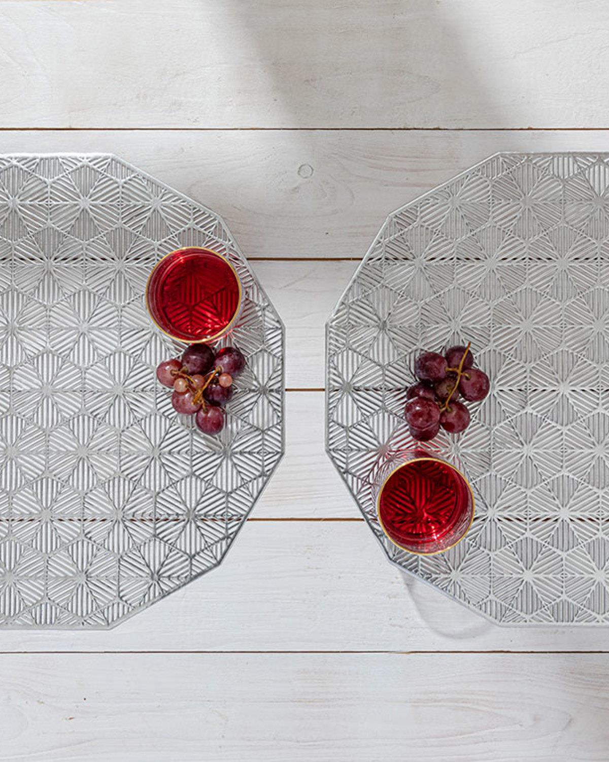 Aloha Подложки За Хранене 2 бр. Pvc 38 см Сребърен