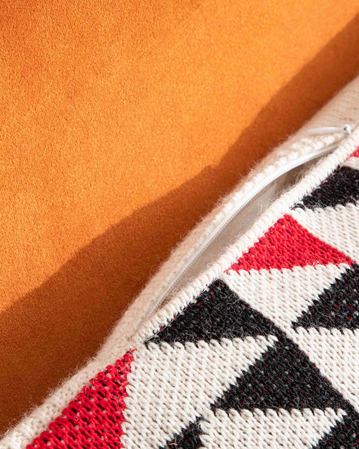 Arbre Голяма Декоративна Възглавница Трико 55x55 см Екрю - Червен