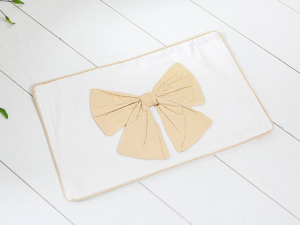 Bow ВЪЗГЛАВНИЦА Бродирани 30x50 cm Yellow.