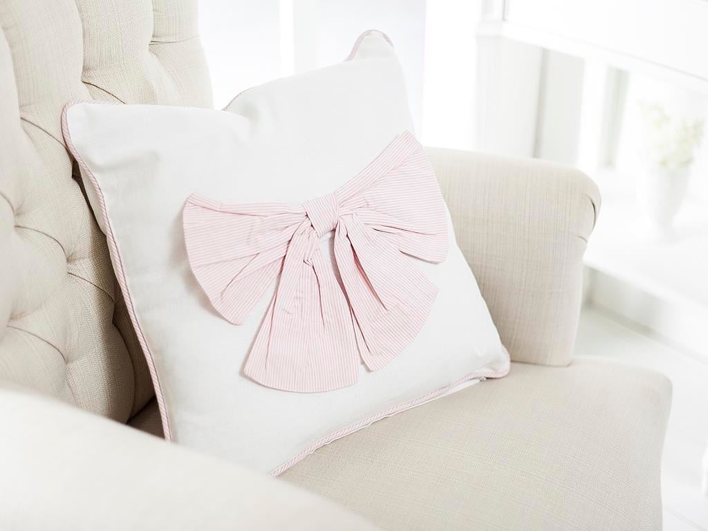 Bow ВЪЗГЛАВНИЦА Бродирани 40x40 cm Pink