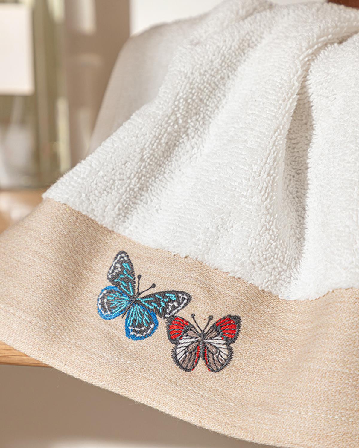 Butterfly Effect Кърпа За Ръце С бродерия 30x45 см Бежов