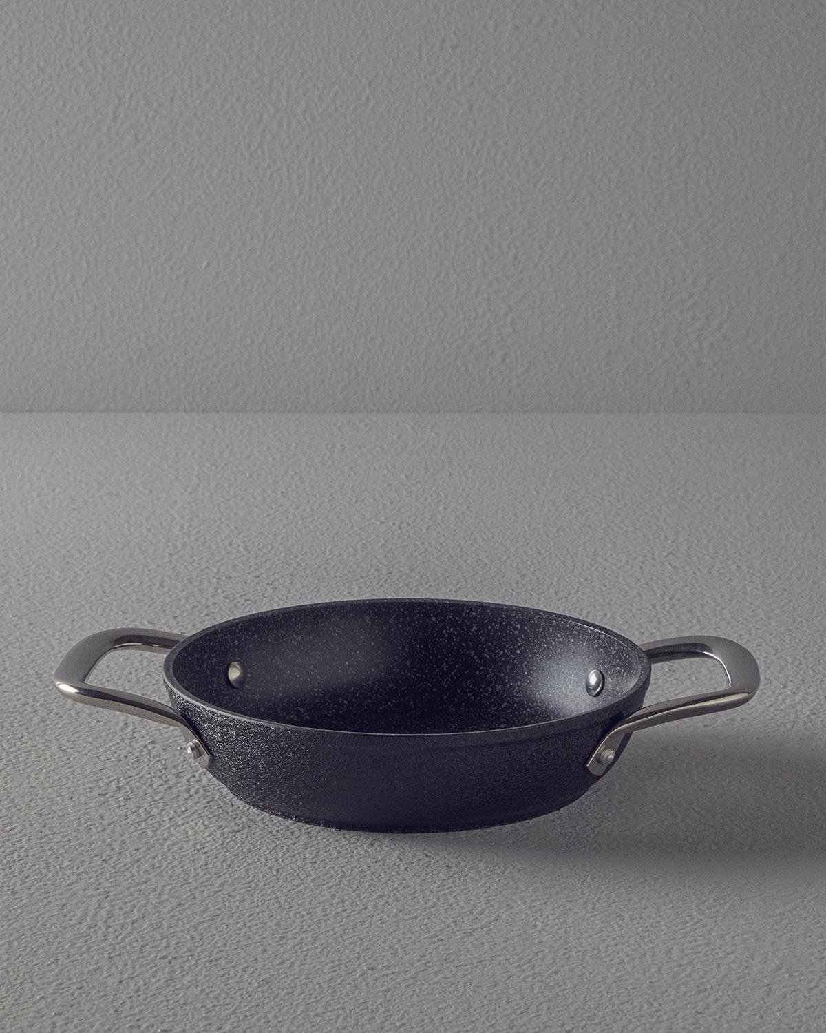 Charm Тиган С Две Дръжки Алуминий 20 см Черен