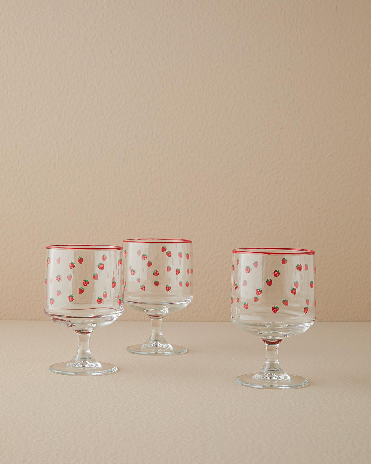 Cherry Чаша 3 бр. Стъкло 300 мл Червен