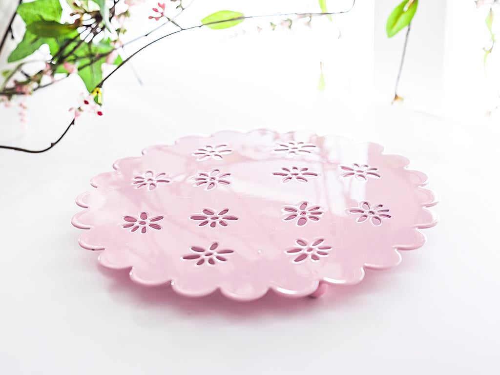 Daisy НИХАЛЕ Ковано желязо . Pink