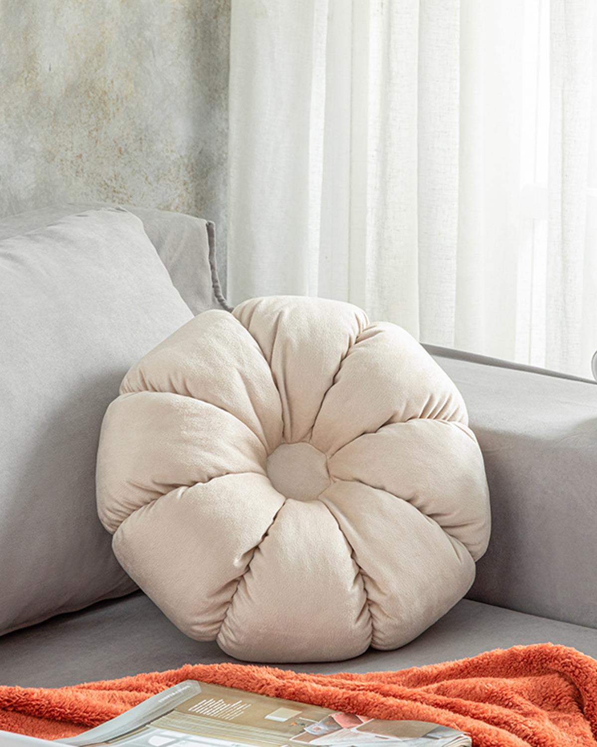 Daisy Декоративн Възглавница Кадифе, Тъмен Крем, 40 Cm