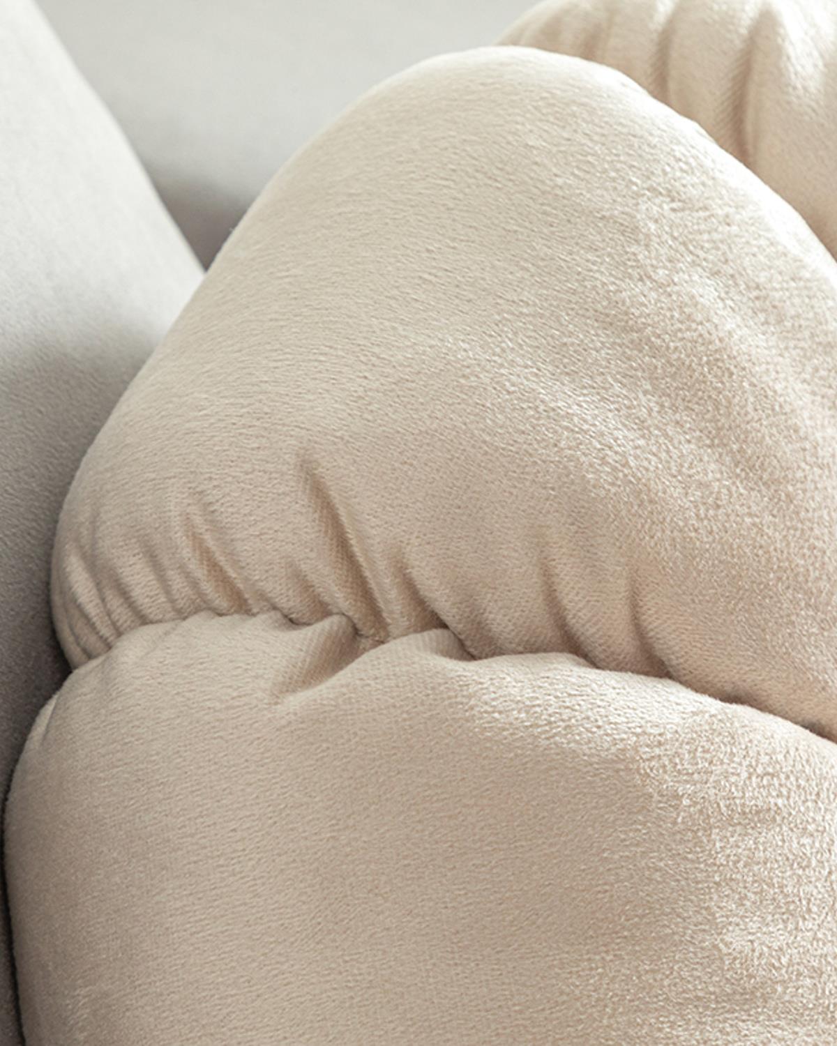 Daisy Декоративн Възглавница Кадифе, Тъмен Крем, 40 Cm