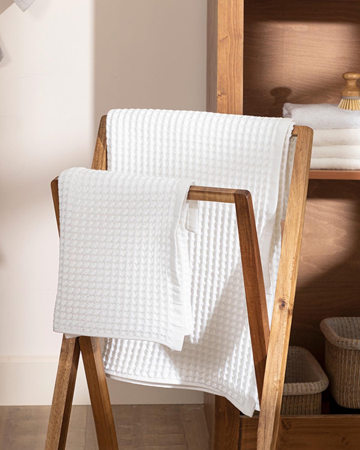 Elegance Комплект Кърпи За Баня 2 бр. Вафлена структура 41x76 см + 71x142 см Бял