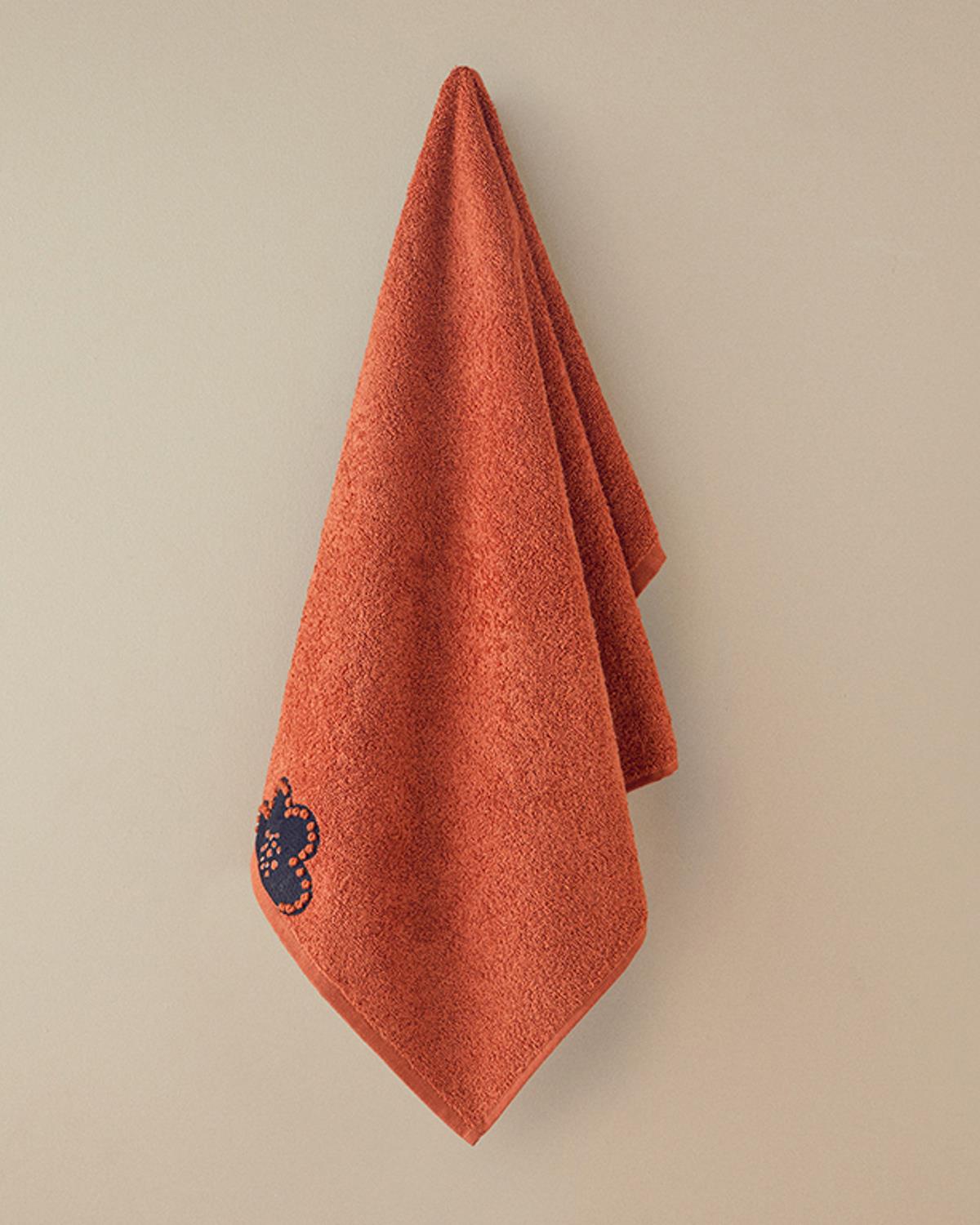 Fiori Cottony embroidered Face Towel 50x80 cm Brick Red