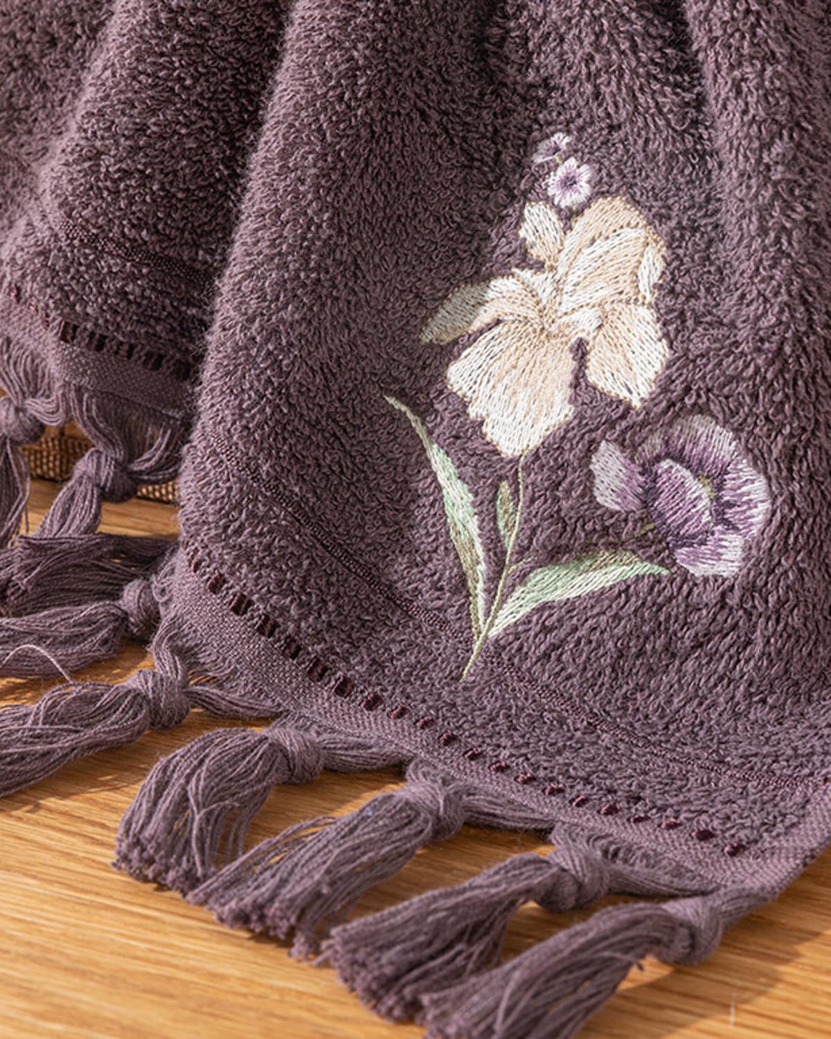 Flower Love Кърпа За Ръце С бродерия 30x45 см Тъмен дамсон
