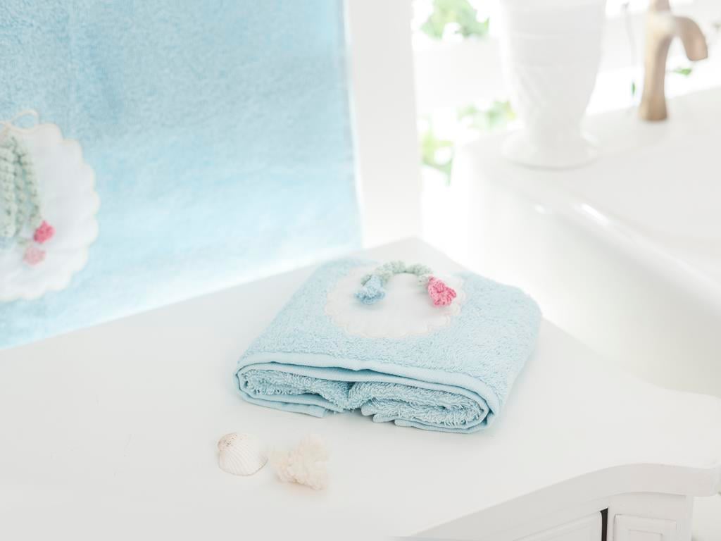 Katie ХАВЛИЯ ЗА ЛИЦЕ С дантела 50x90 cm Light Blue