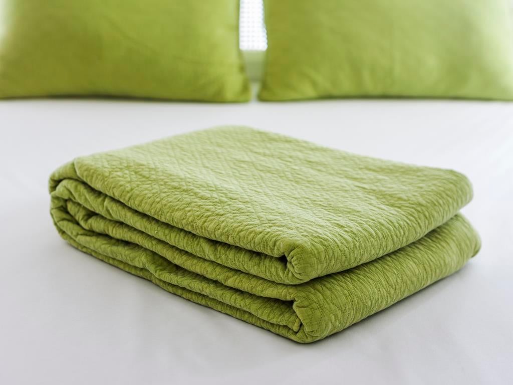 Lark ПОКРИВКА ЗА ЛЕГЛО К Двоен Country 240x260 cm Green