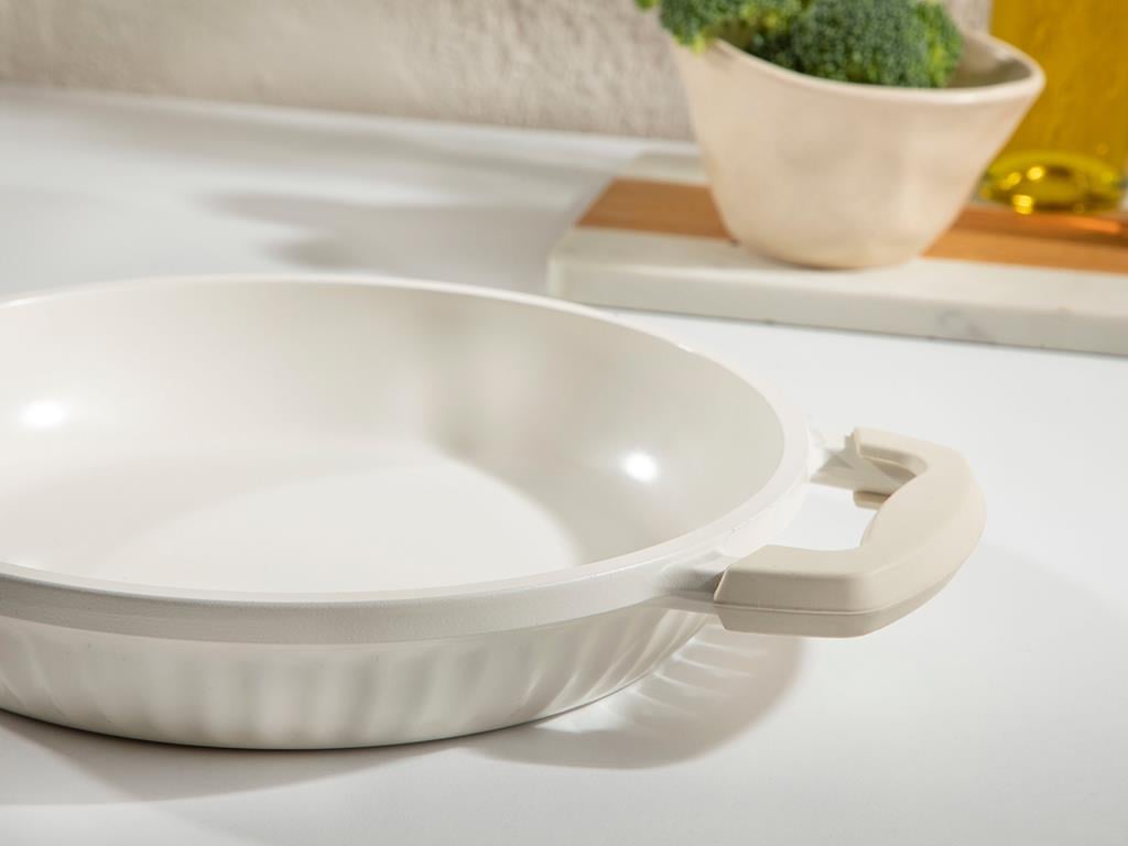 Master Cast Aluminum Casting Shallow Frying Pan 22 cm Cream
