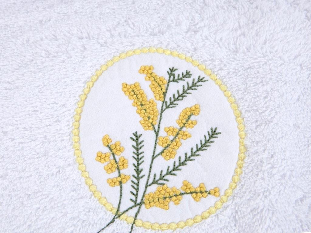 Mimosa Bundle ХАВЛИЯ ЗА ЛИЦЕ С помпони Бродирани 50x80 cm White