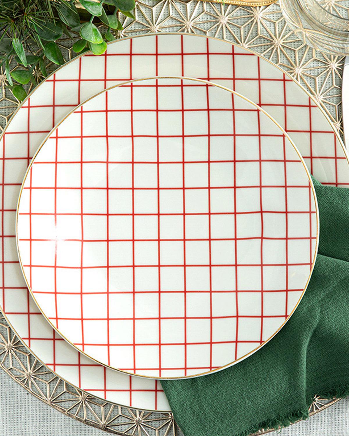 Modern Check Чиния За Торта Bone Порцелан, Червено, 20 Cm