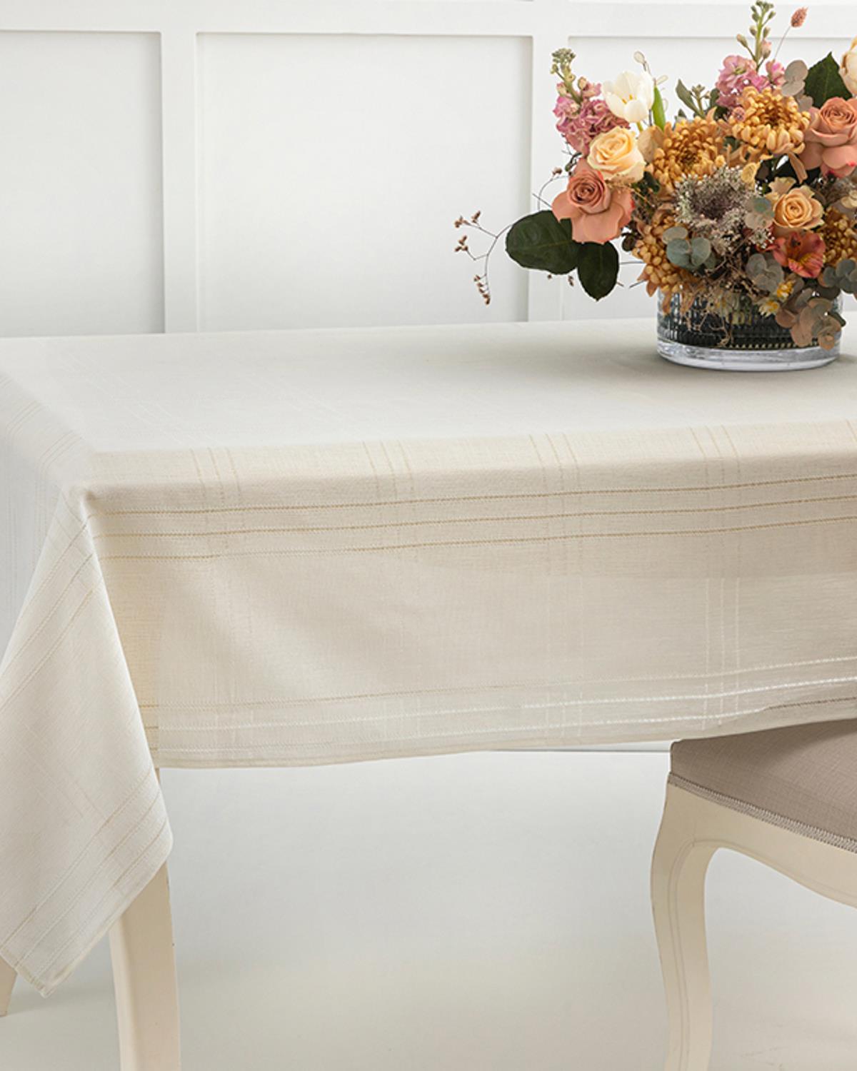 Navy Polyestere ajouré Table Cloth 150x200 cm Cream