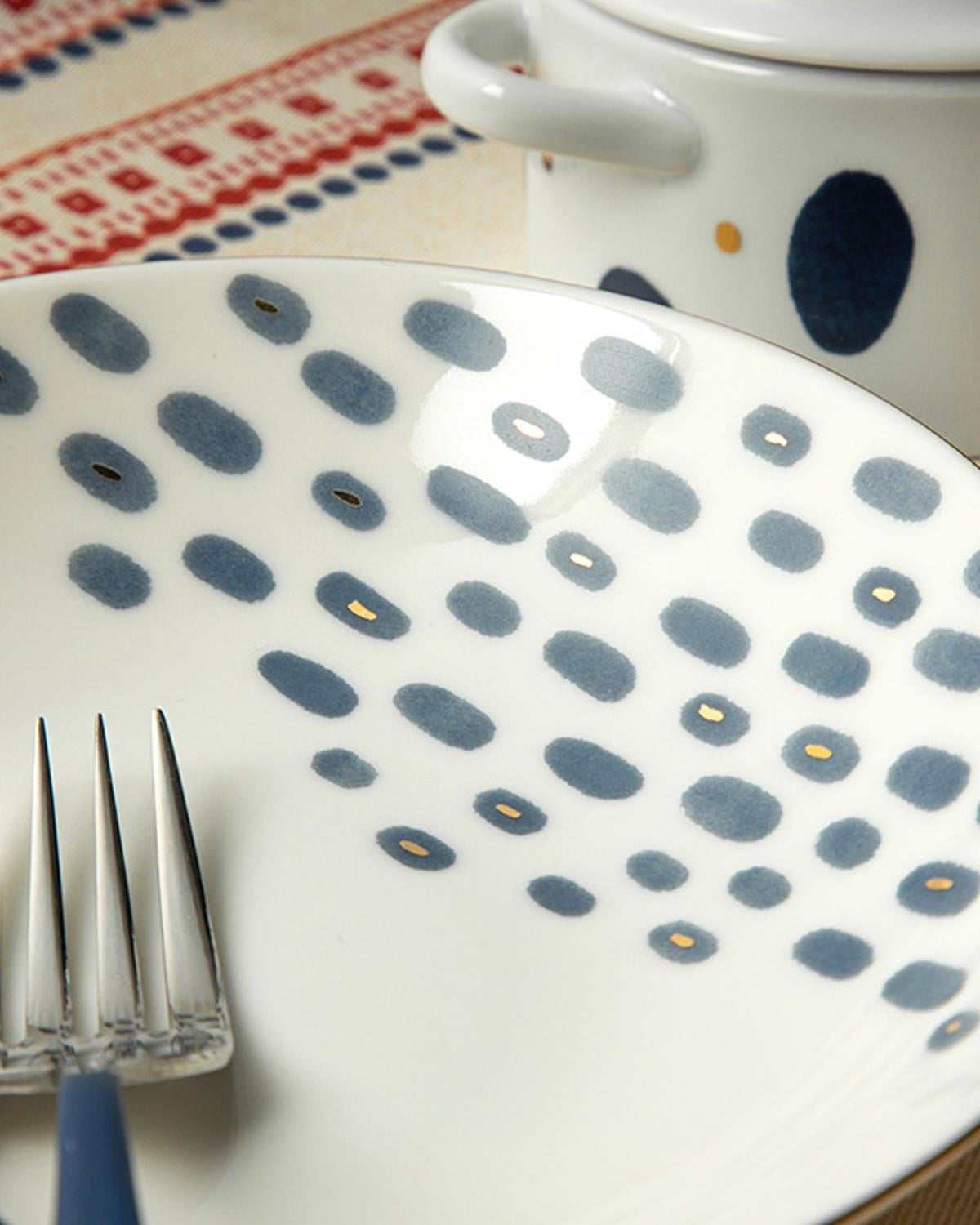 Navy Dots Чиния За Торта Порцелан 20 см Син - Бял.