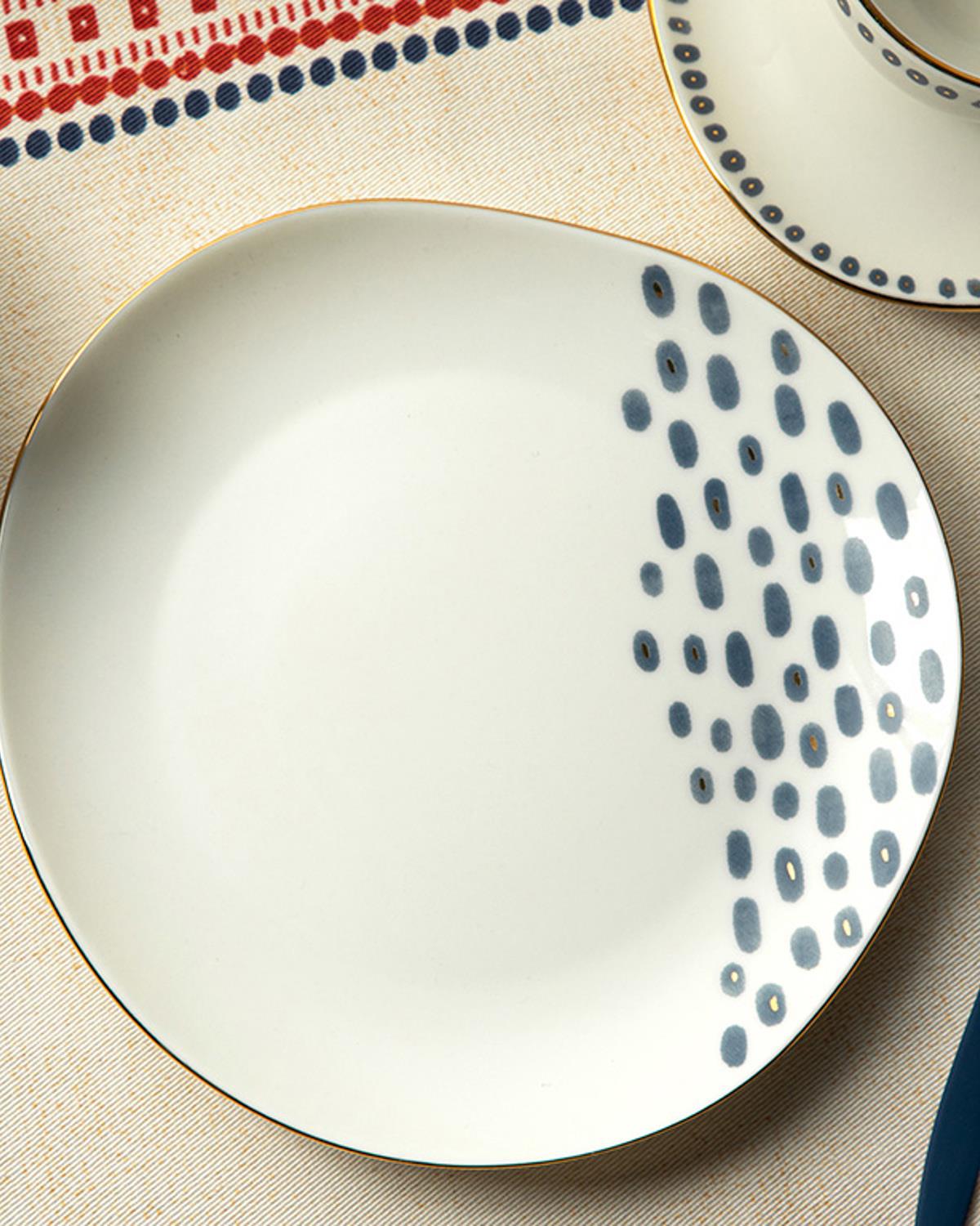 Navy Dots Чиния За Торта Порцелан 20 см Син - Бял.