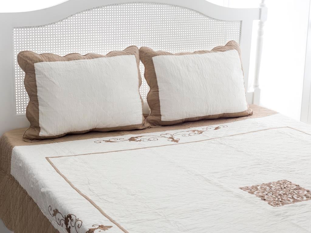 Olinda ПОКРИВКА ЗА ЛЕГЛО К Двоен Бродирани 240x260 cm Beige