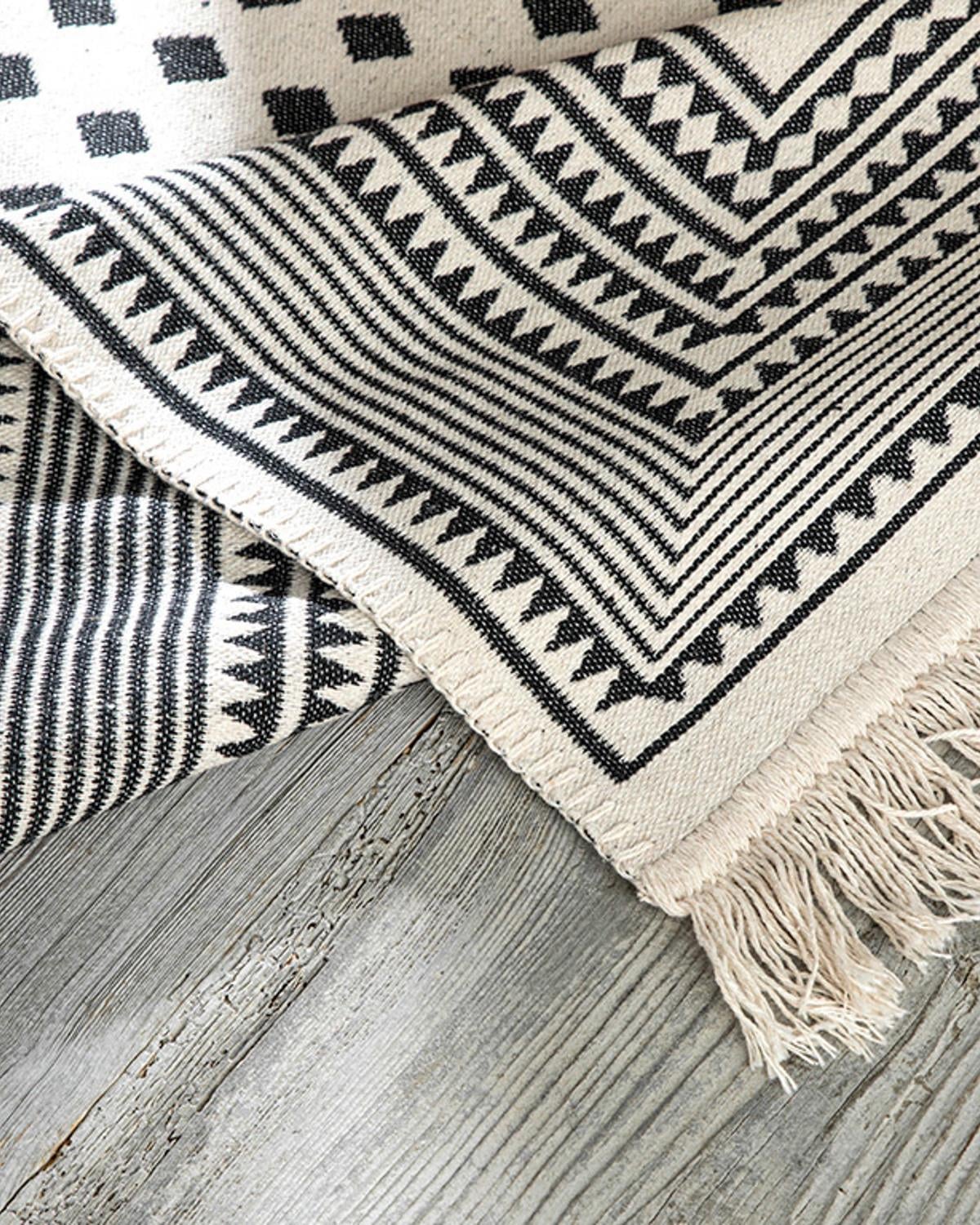 Points Килим Тъкан 80x150 cm Бежов - Черен