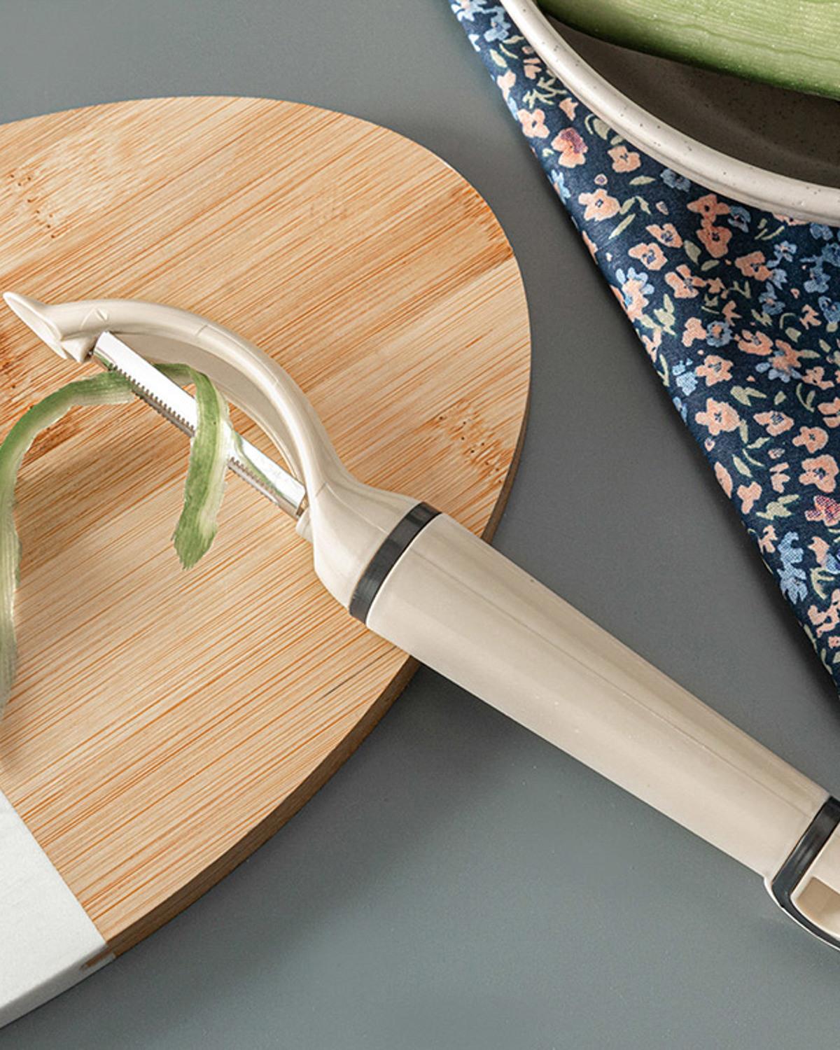 Pupa Белачка Пластмасов, Бежово, 25 Cm