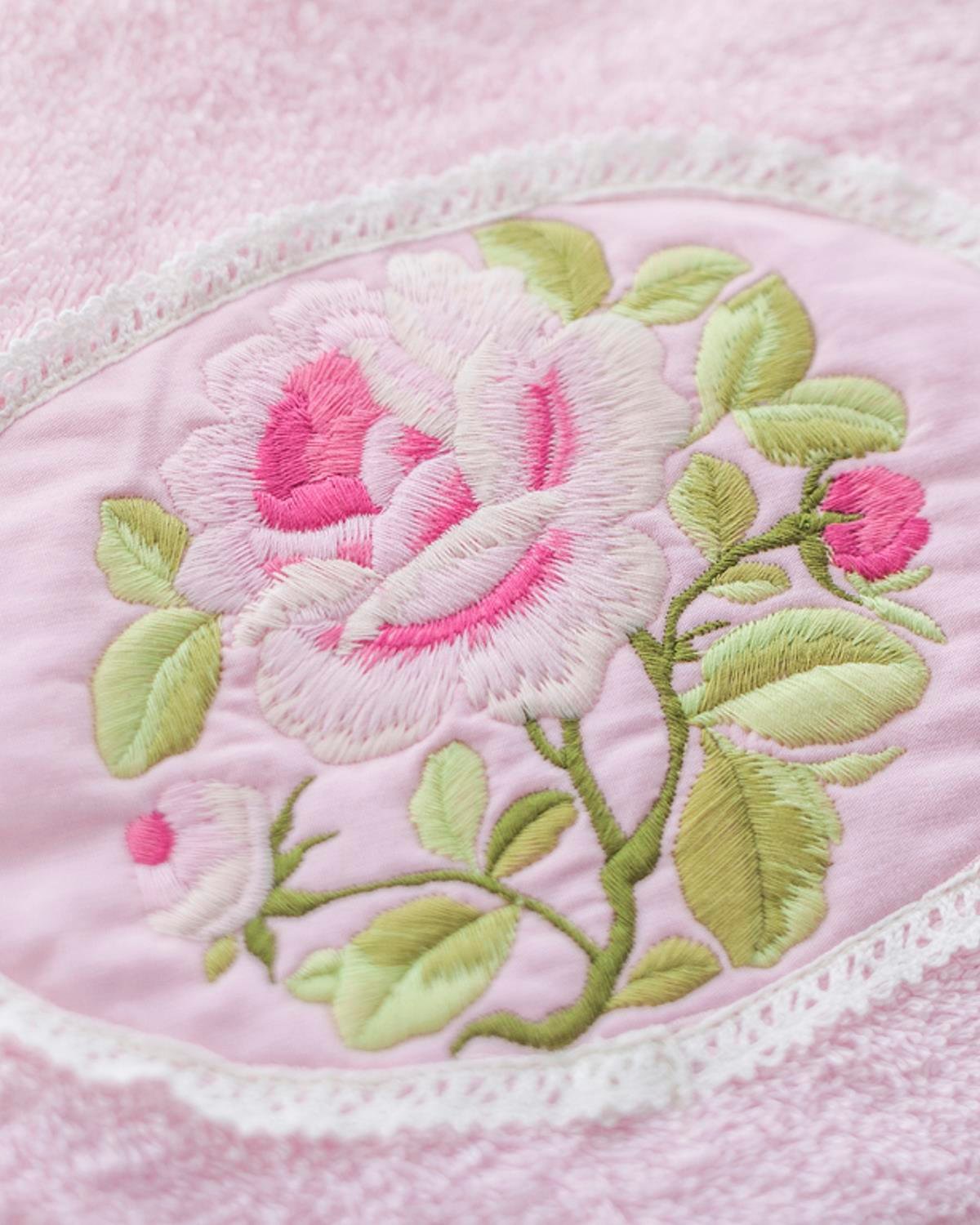 Rosalinda Кърпа За Лице С бродерия 50x90 см Розов