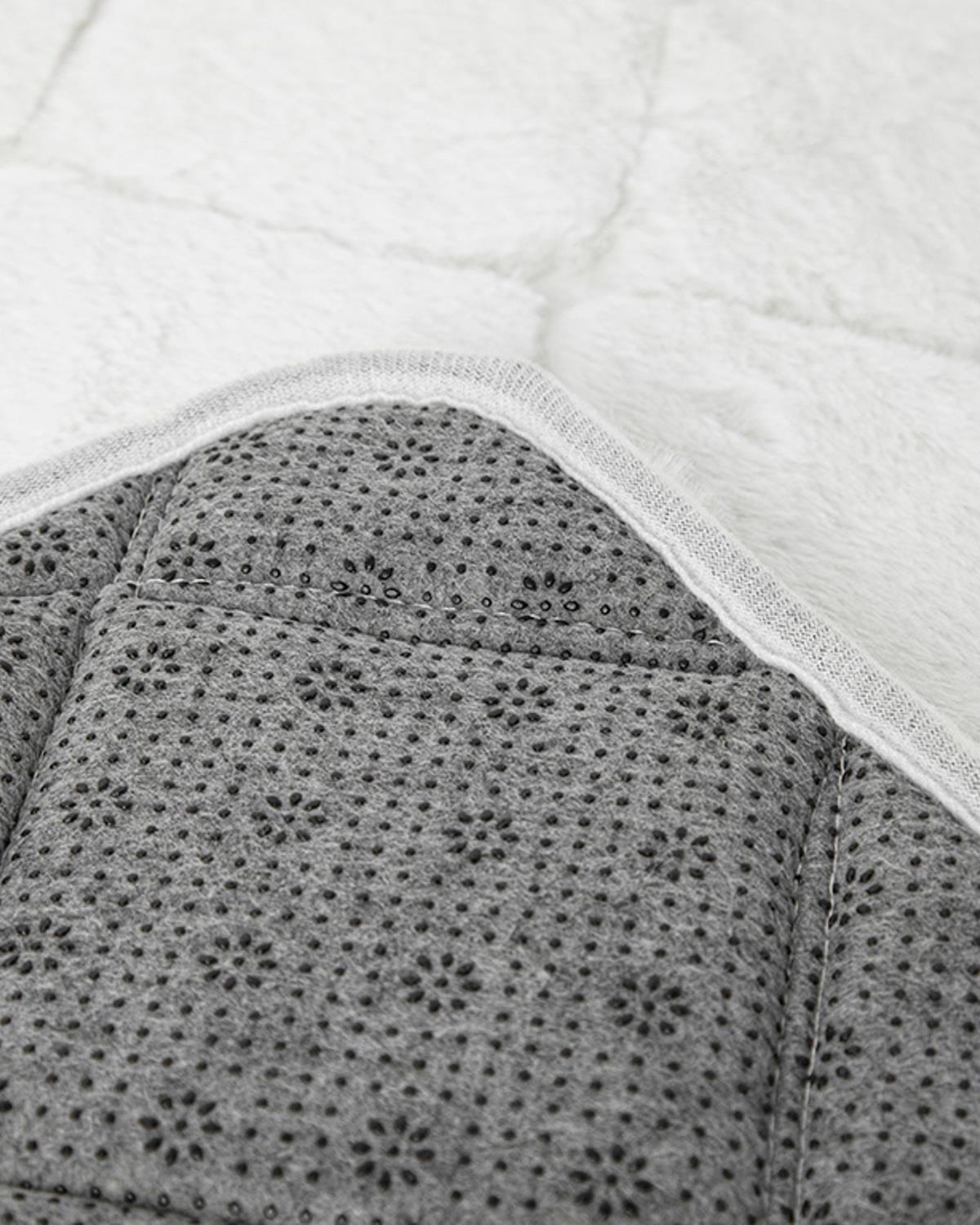 Soft Touch Rabbit Plush Bathroom Mat 60x90 cm White