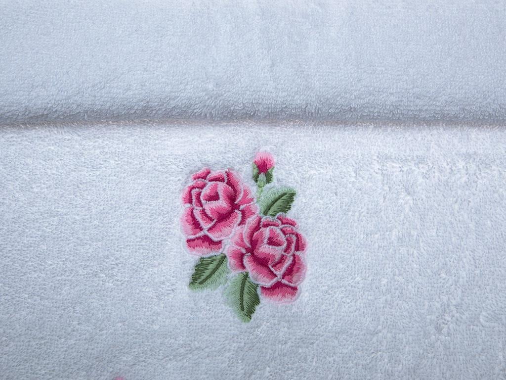 Spring Time ХАВЛИЯ ЗА ЛИЦЕ Бродирани 50x80 cm White