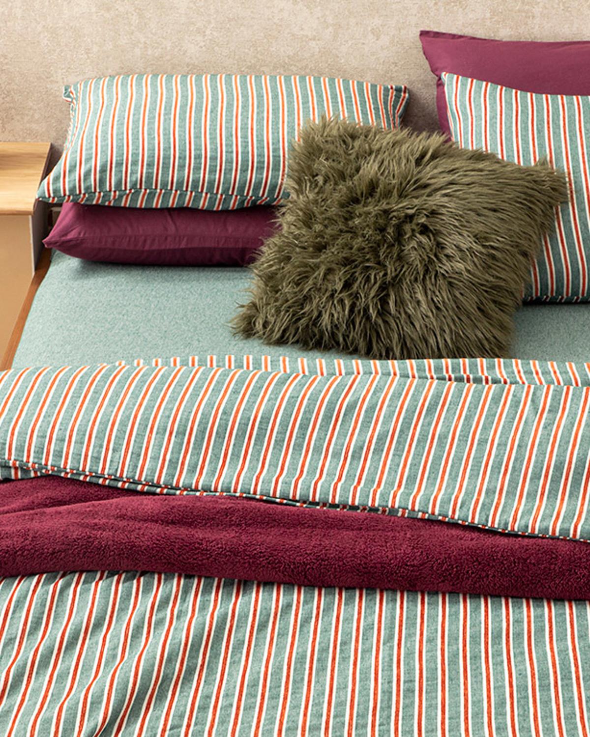 Velvety Спален Комплект Двоен Шенилна тъкан с багрени нишки 200x220 см Зелен - Червен.
