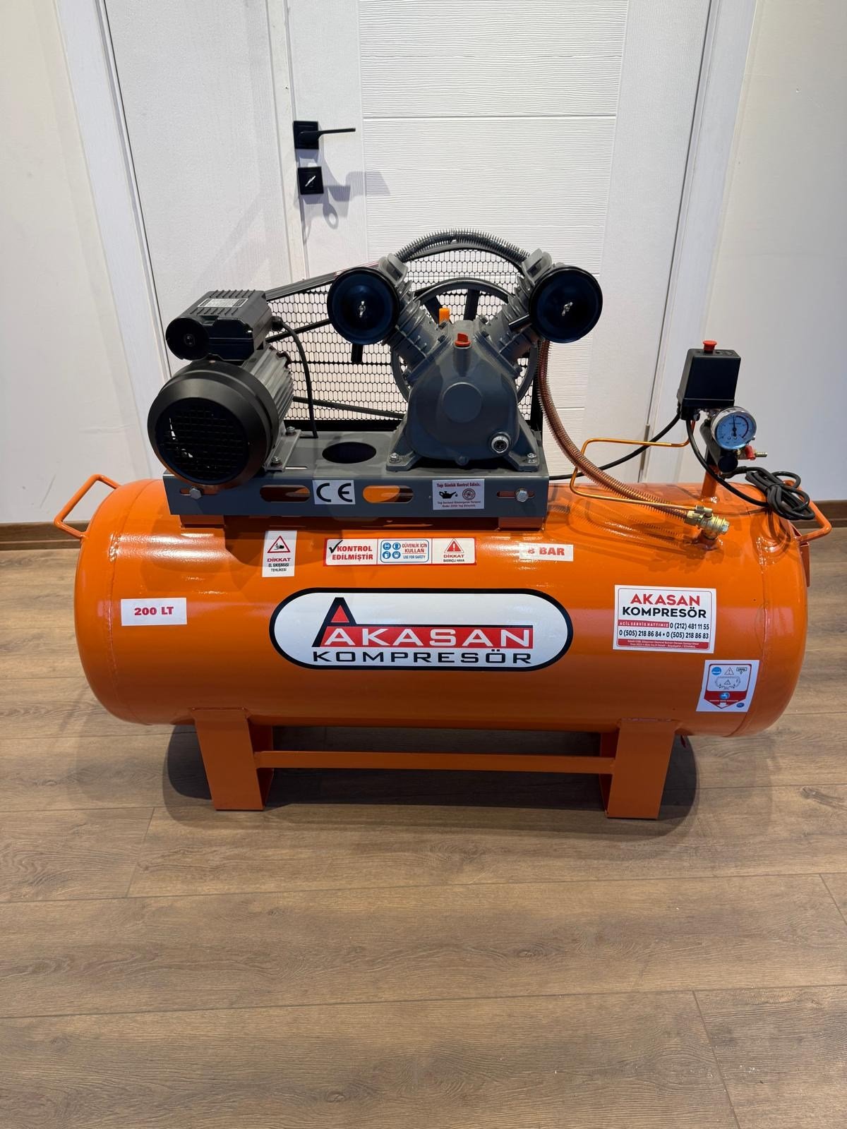 Kompresör ve Vakum SistemleriAka Kompresör200 Litre 2070 8 Bar Kompresör
